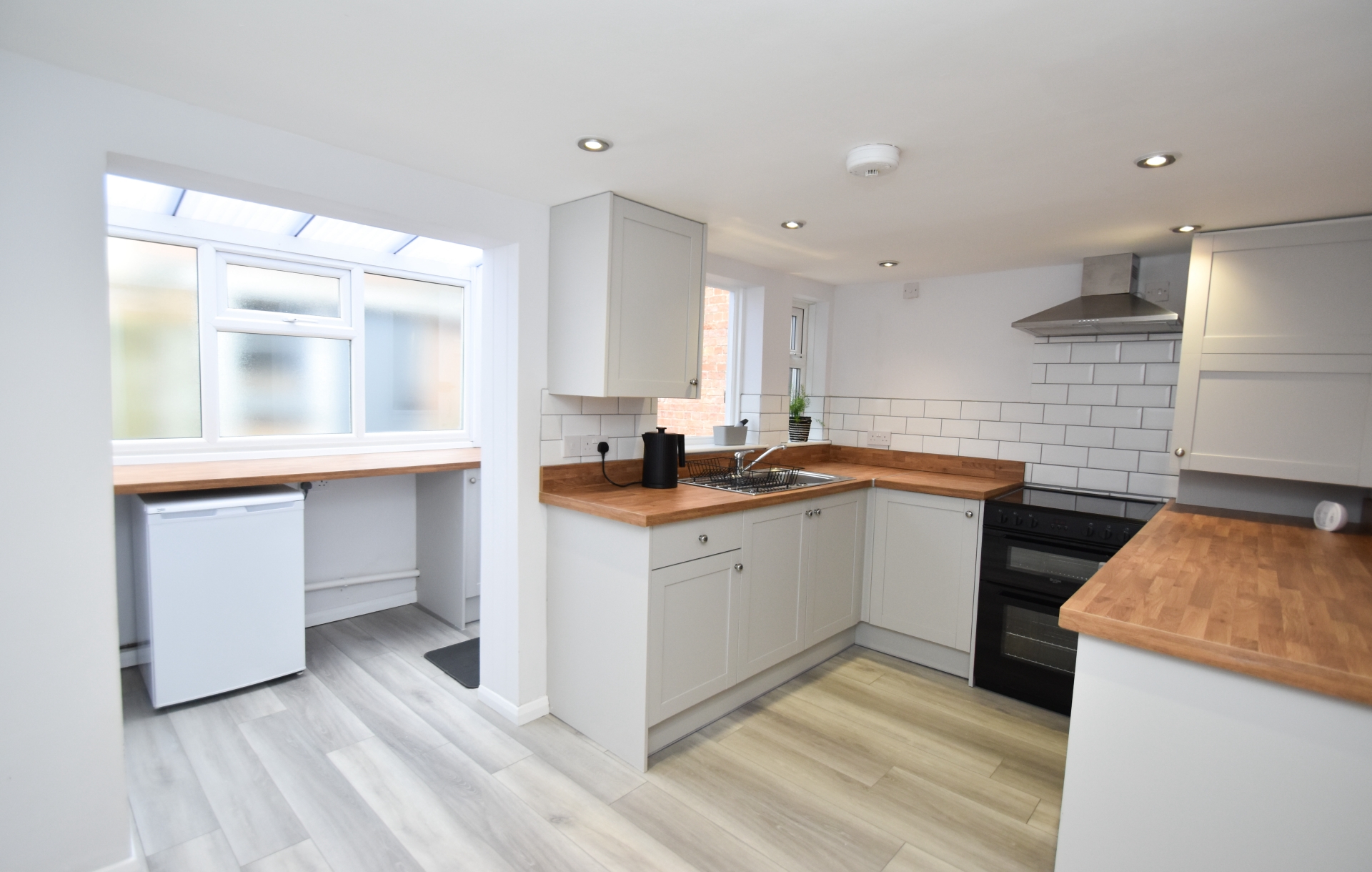 Kitchen/Utility Room