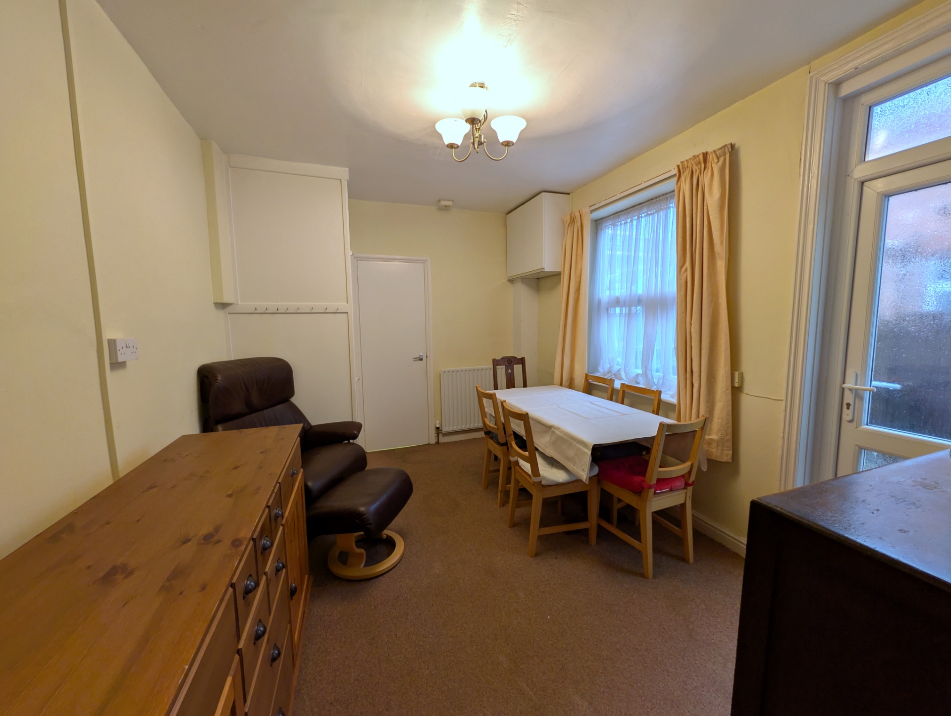 dining/breakfast room