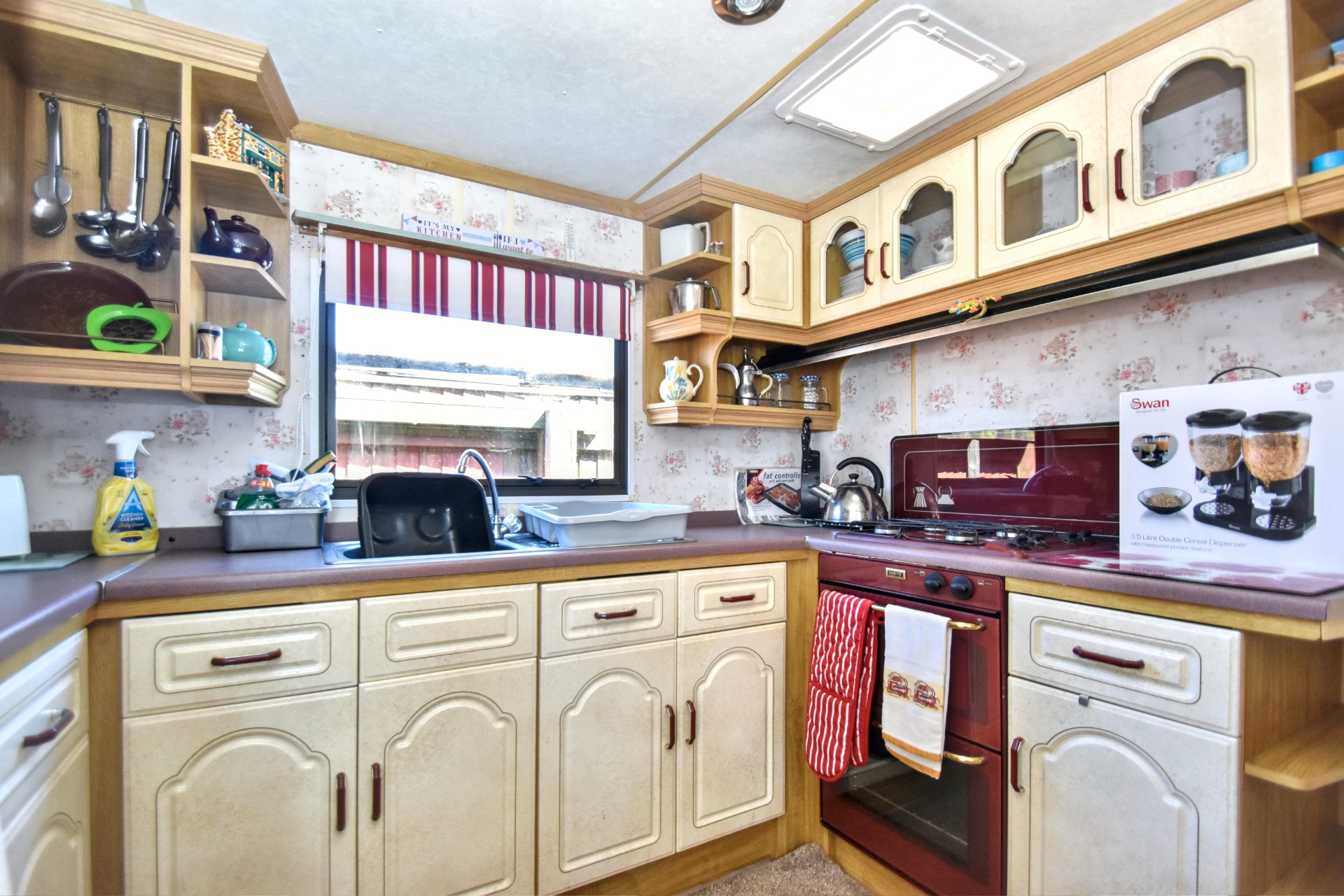 Caravan Kitchen