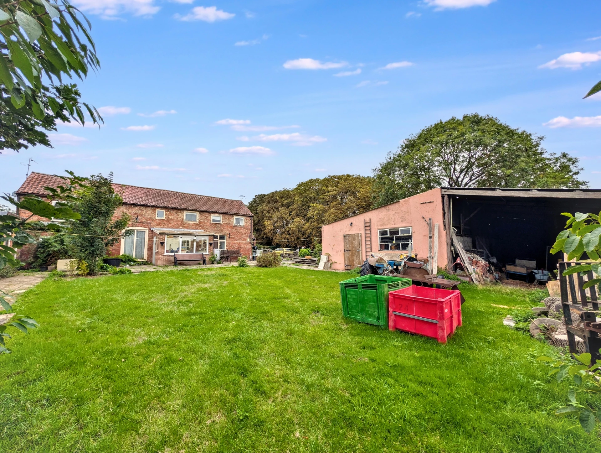 garden outbuilding