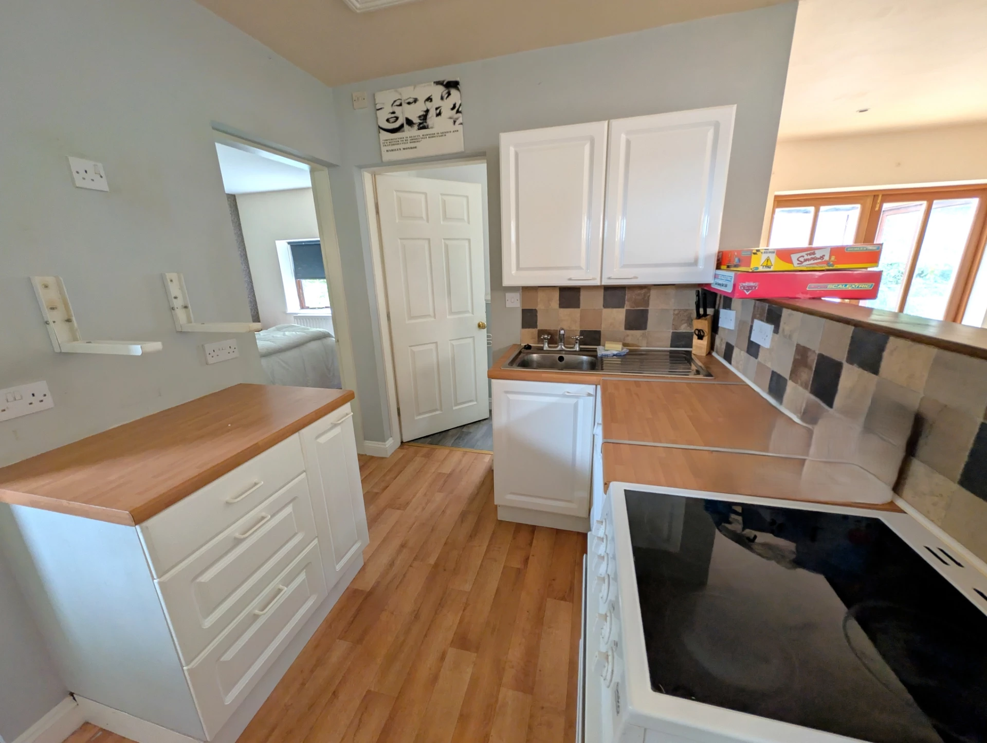 annexe kitchen