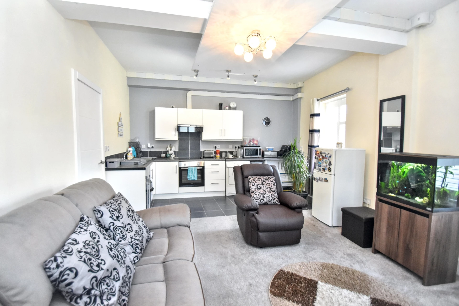 Kitchen/Lounge