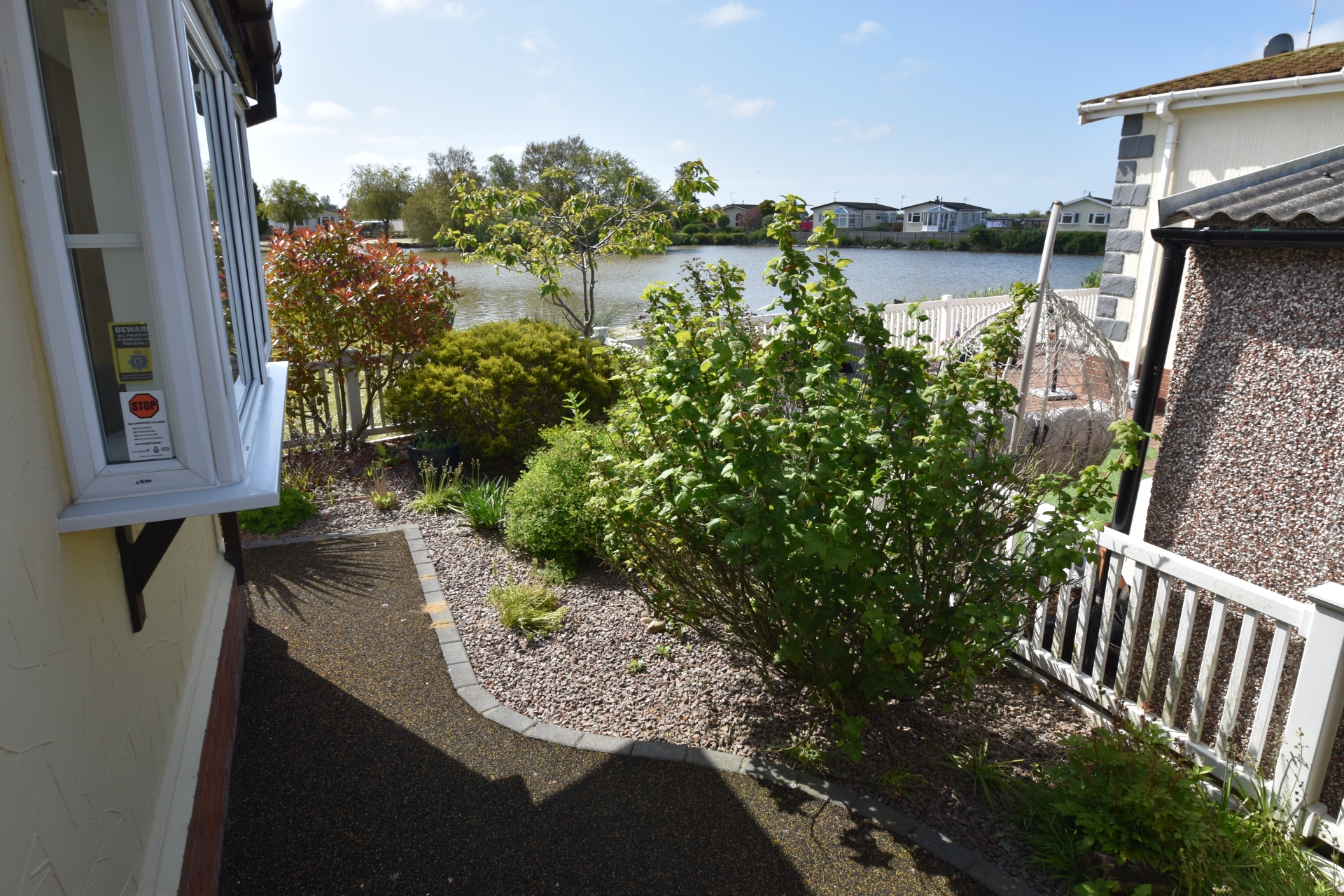 Right Side Garden