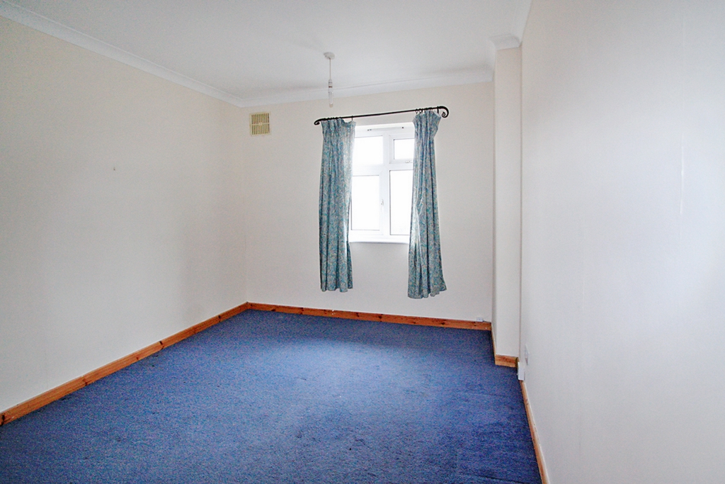 Property For Sale Danson Lane, Welling, DA16 2 Bedroom Flat through