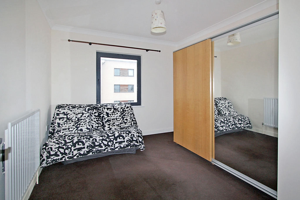 Property For Sale West Street, Erith, DA8 2 Bedroom Apartment through Ashton Reeves