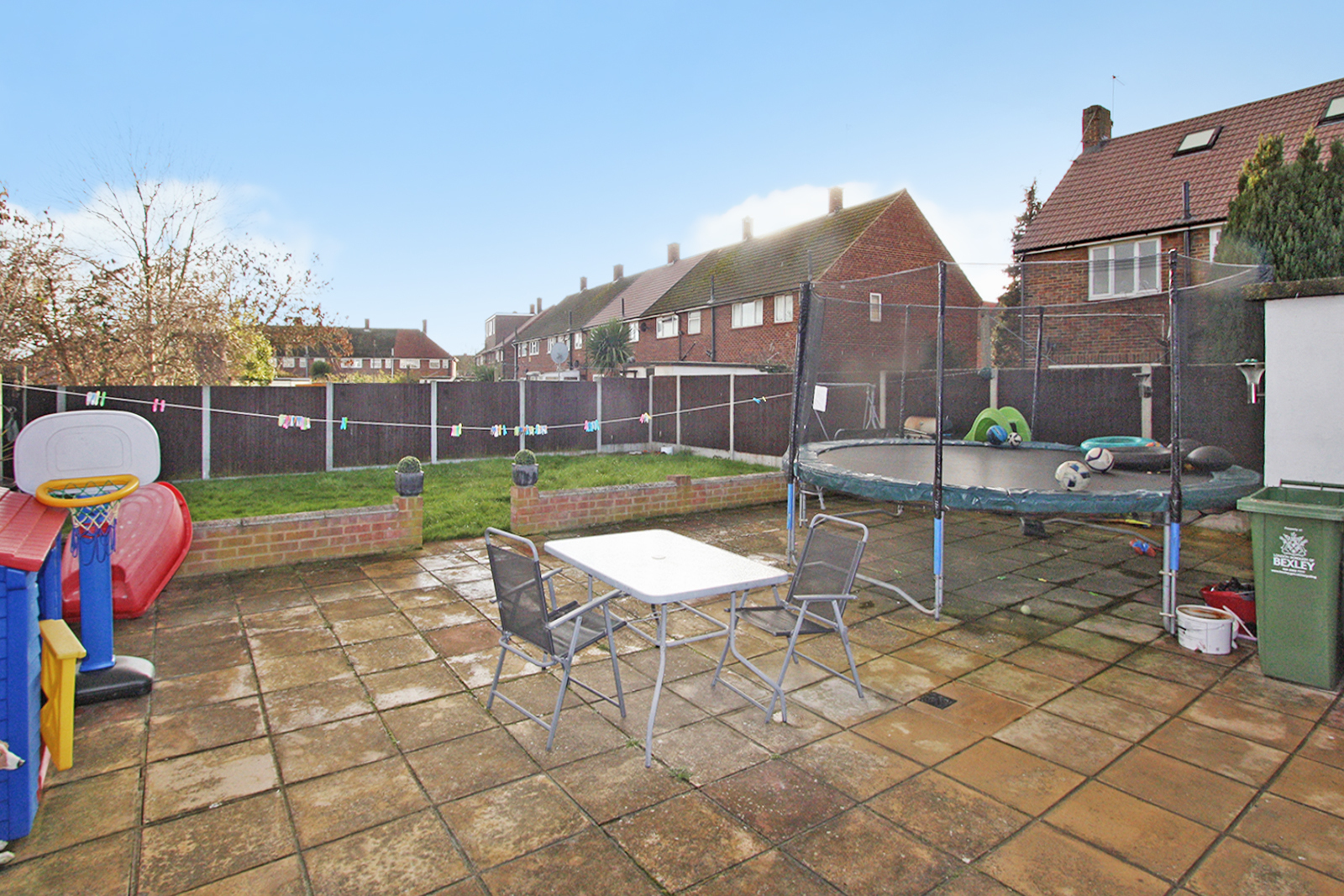 Property For Sale Newbery Road, Erith, DA8 3 Bedroom