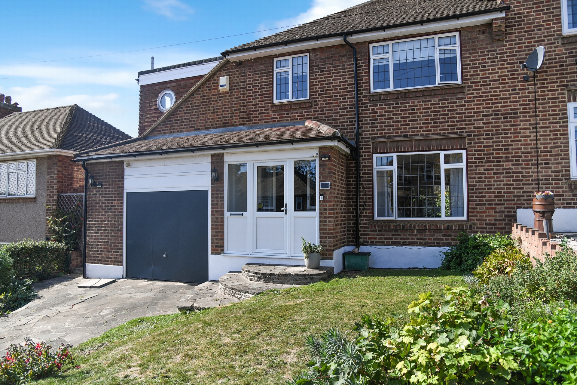 Property For Sale Willow Close, Bexley, DA5 5 Bedroom Semi Detached
