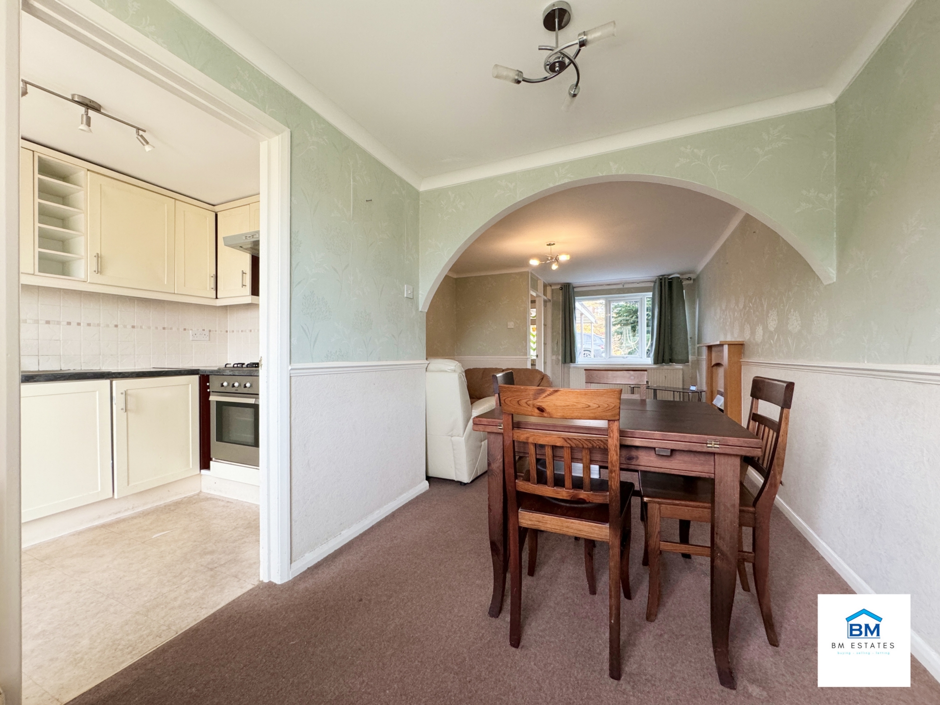 Dining through room