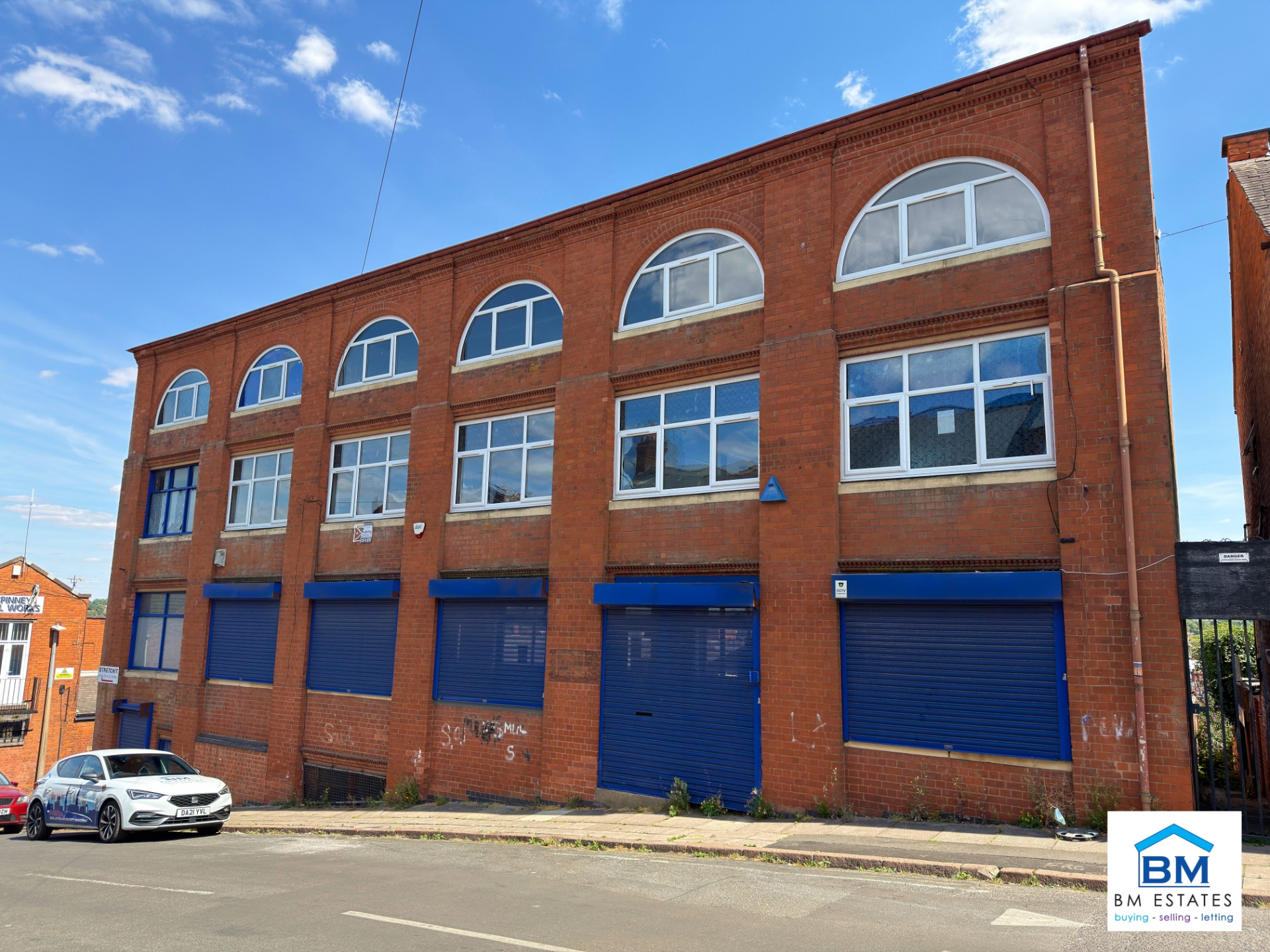 Photo 11