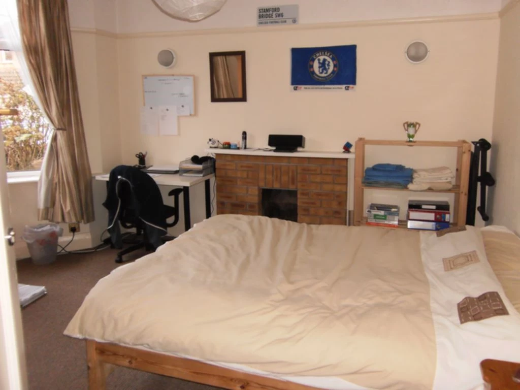 Photo 1