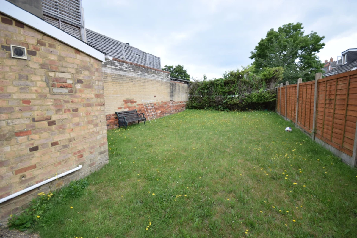 Photo 14