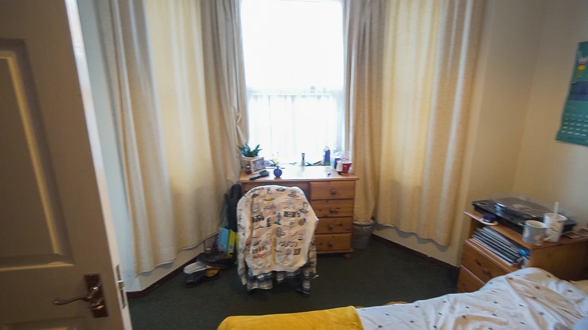 Photo 6