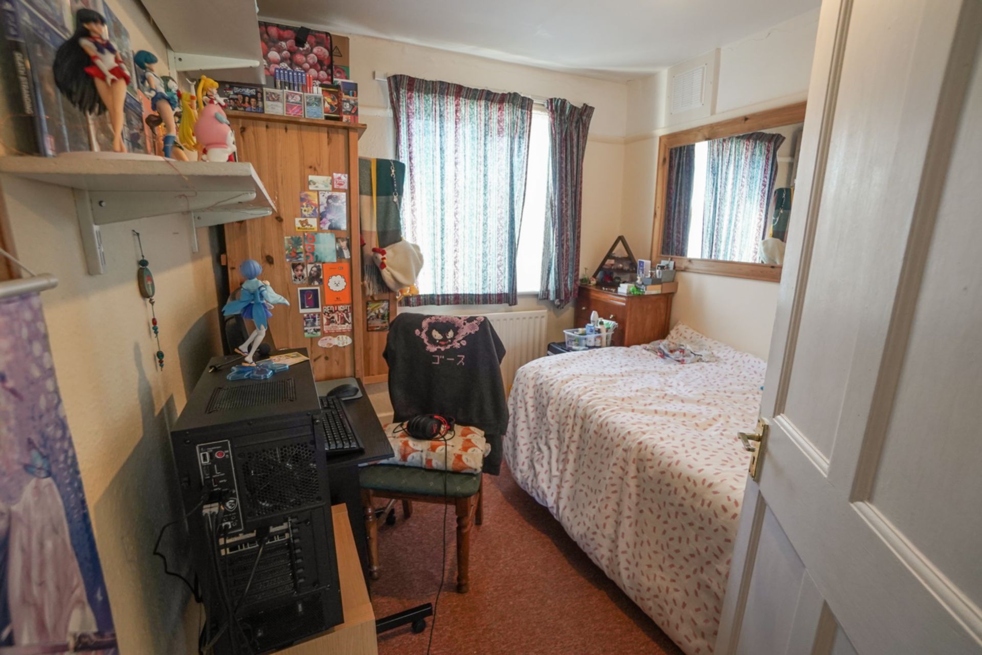 Photo 4