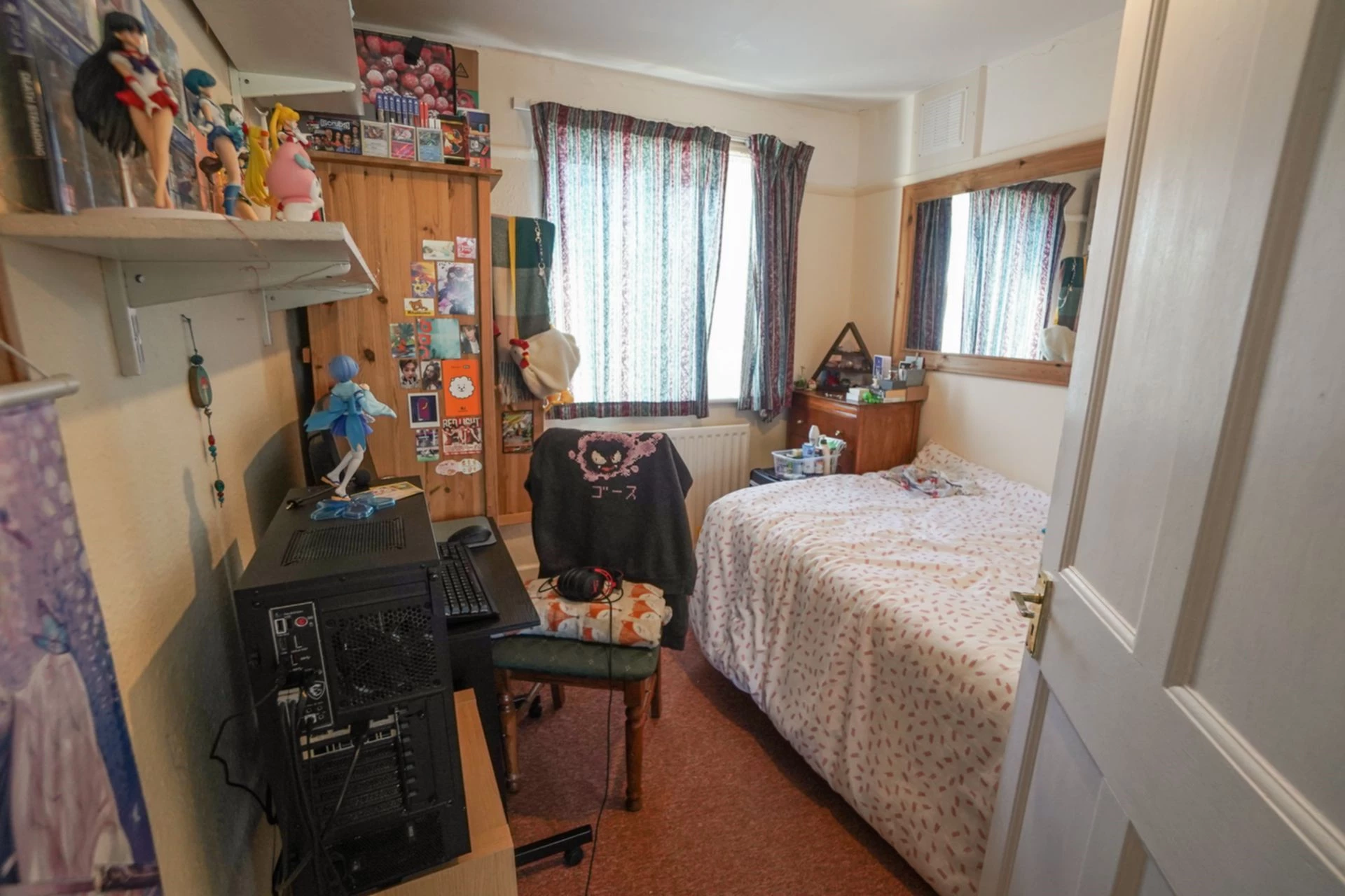 Photo 4