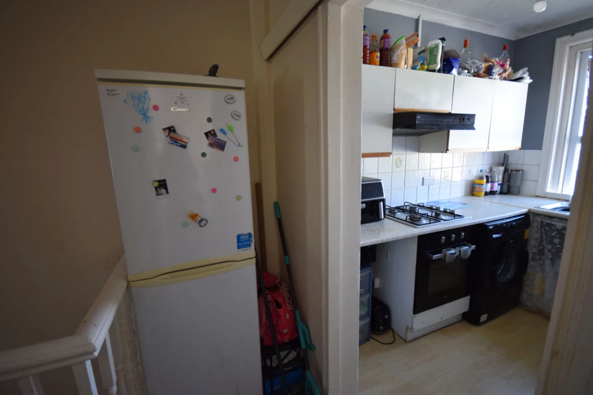 Photo 6