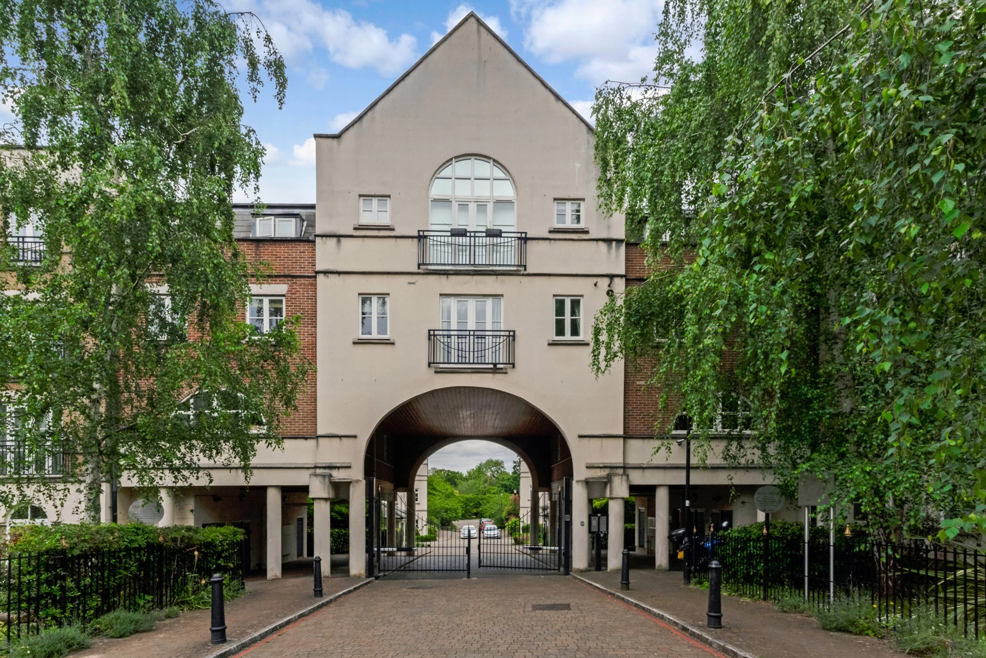 Dudley Mews London SW2