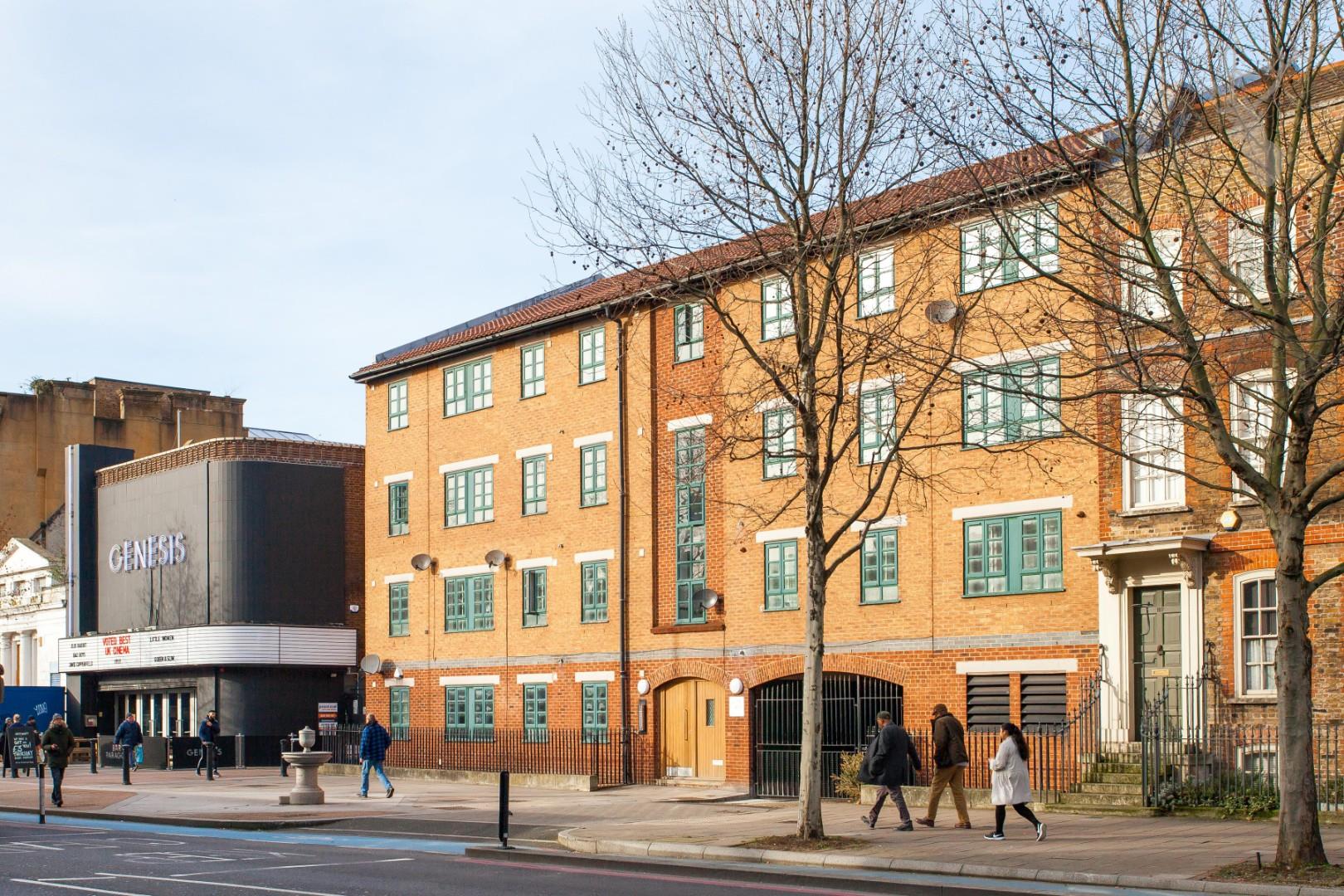 Property For Sale Mile End Road, London, E1 2 Bedroom Apartment