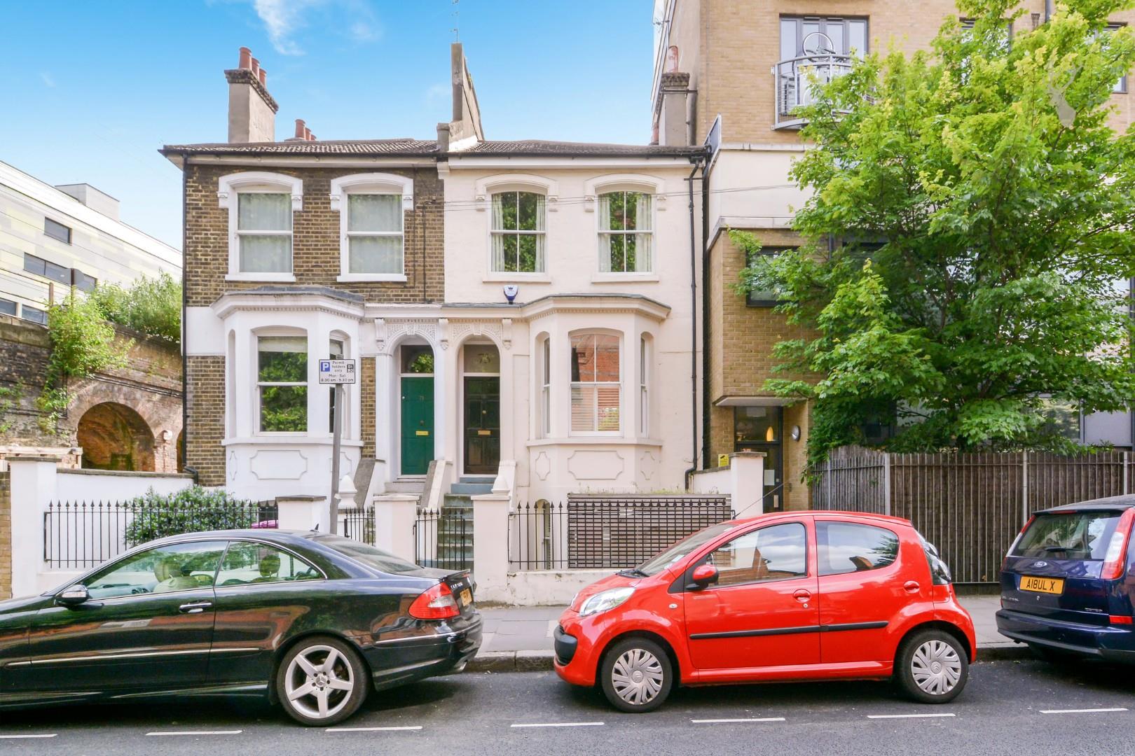 Similar Property: House - Semi-Detached in Bow