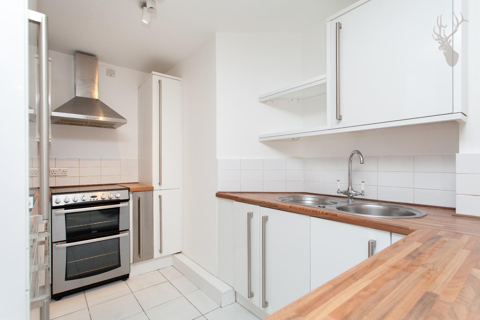 Similar Property: Apartment - First Floor in Bethnal Green