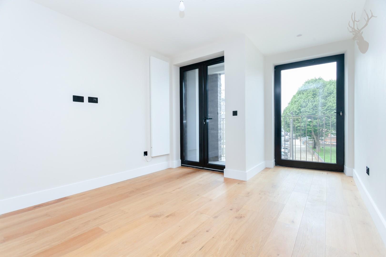 Property For Sale Bow Common Lane, Bow, E3 2 Bedroom Flat through