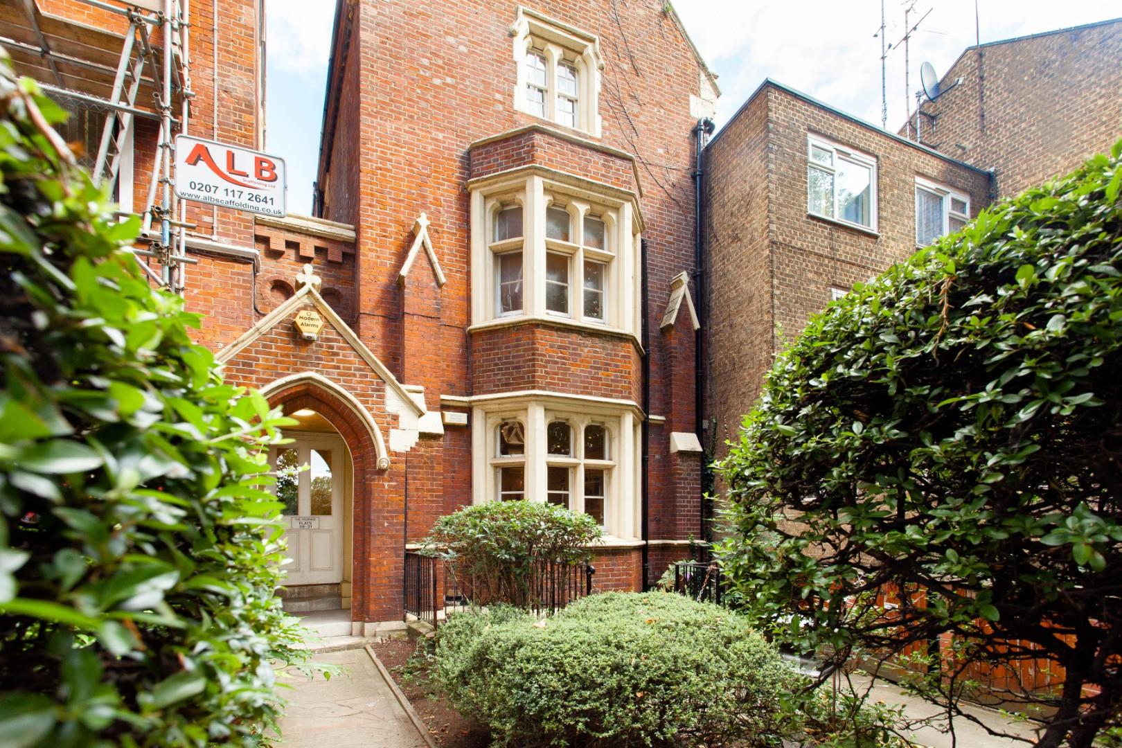 Property For Sale Bethnal Green Road, Bethnal Green, E2 2 Bedroom Apartment Duplex through