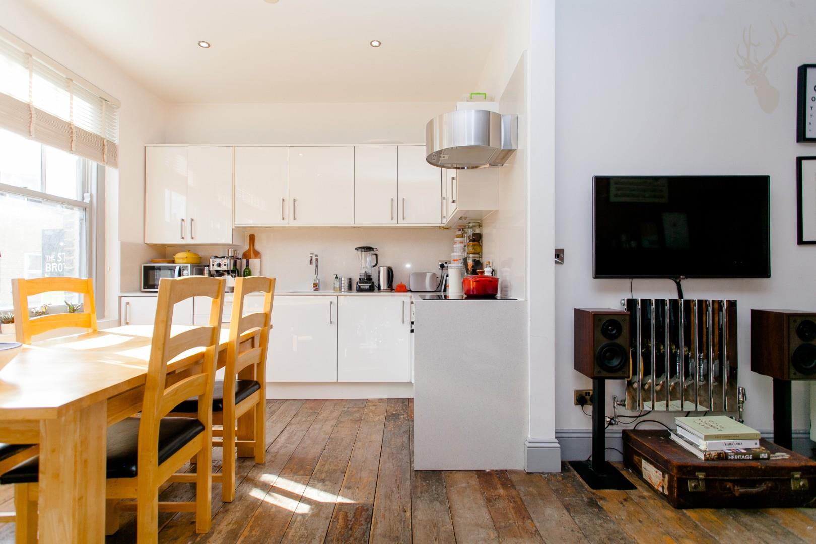 Property To Rent 459 Roman Road, Bow, E3 1 Bedroom Apartment First