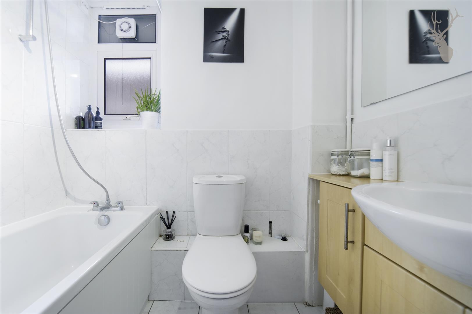 Property To Rent Bromley High Street, Bow, E3 2 Bedroom Flat through