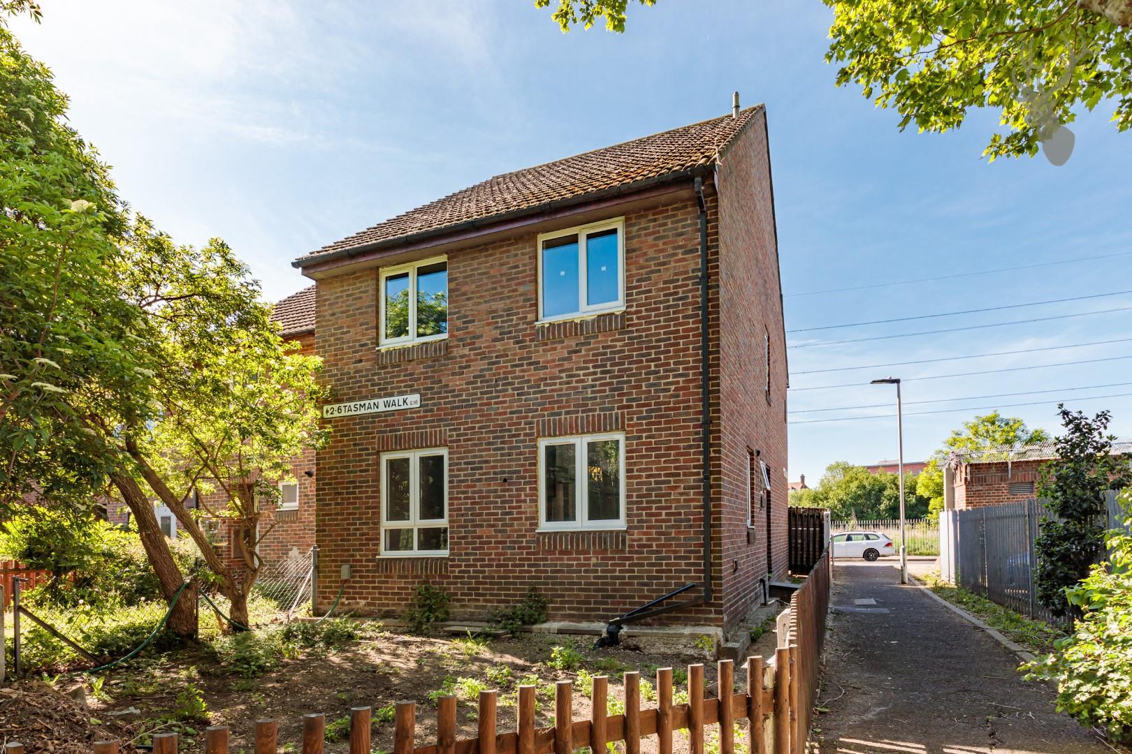 Similar Property: House - Semi-Detached in West Beckton