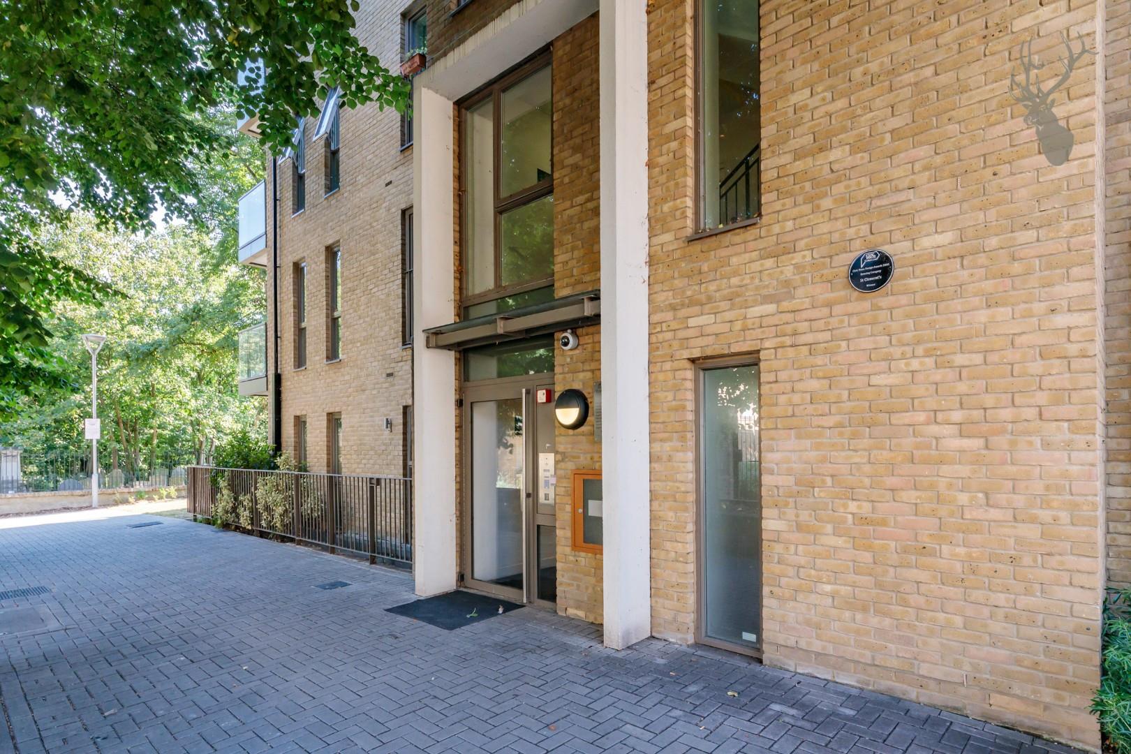 Property For Sale St. Clements Avenue, Bow, E3 3 Bedroom Apartment