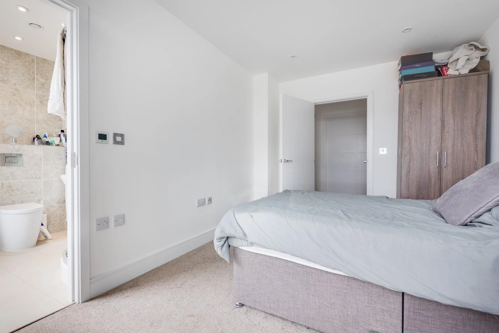City View Point Flat 99-9.jpg