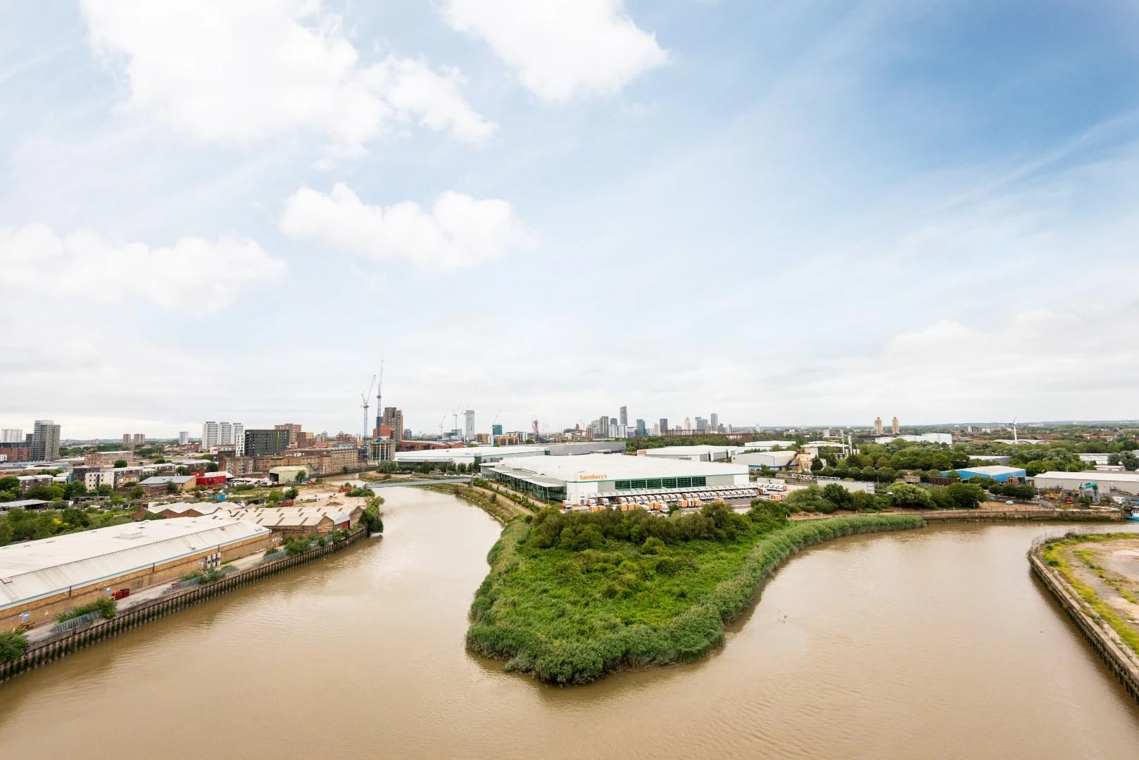 City View Point Flat 99-5.jpg