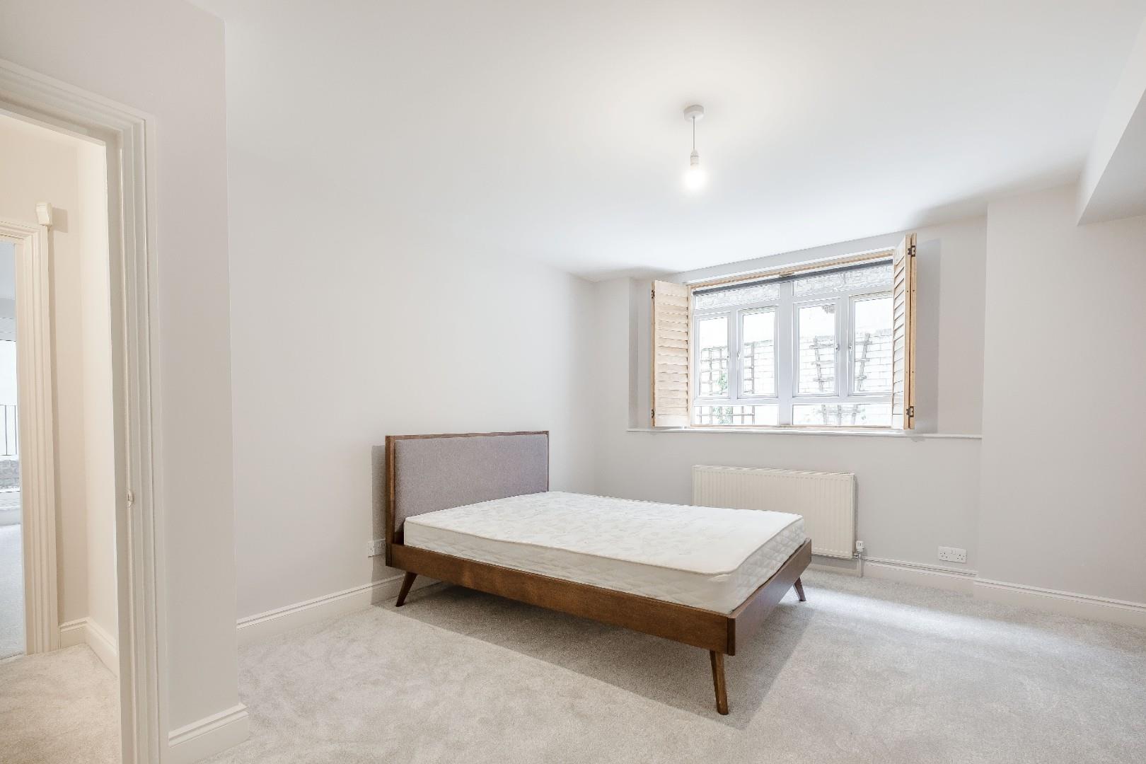 Bedroom large 1 LH2.jpg