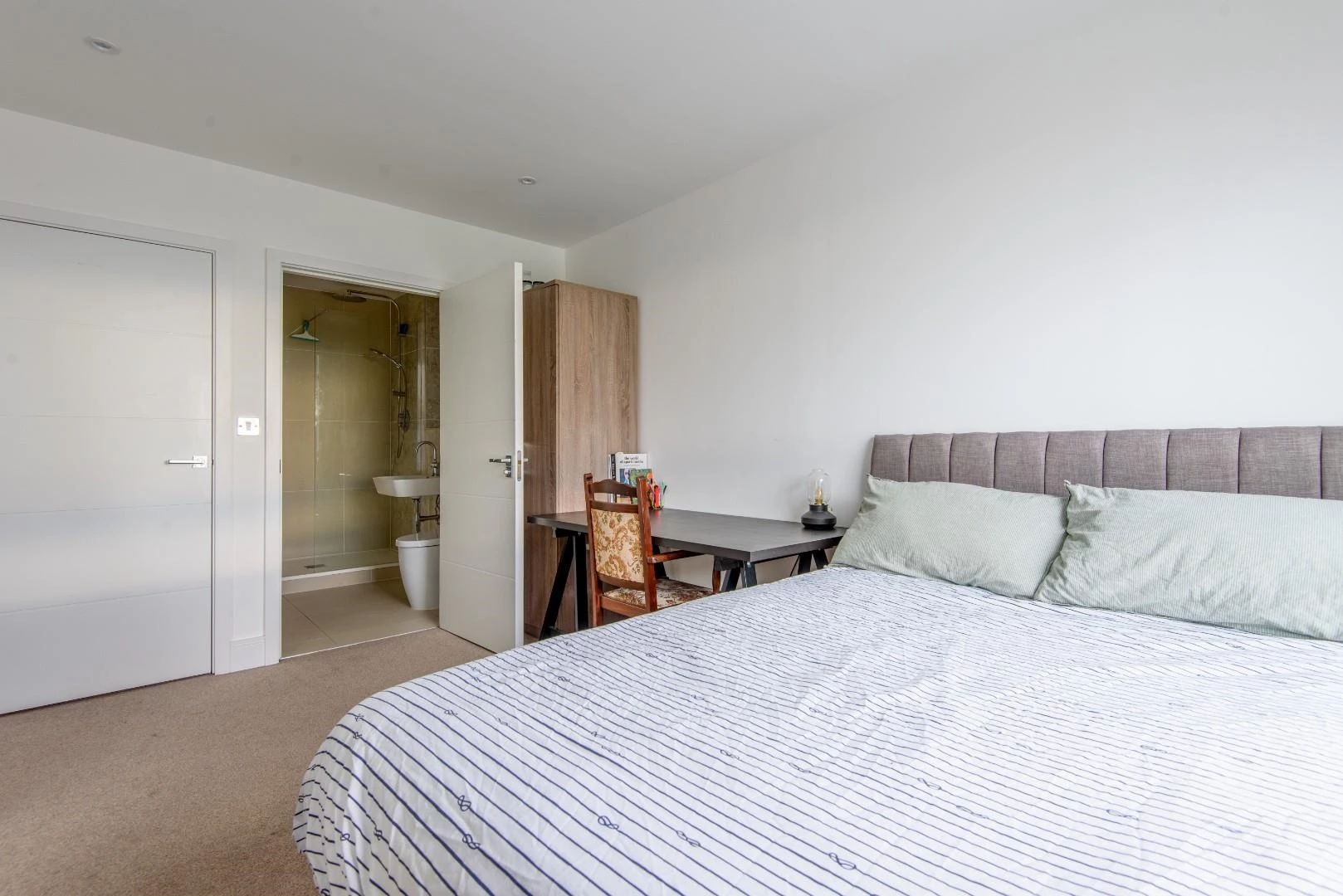 Flat 121, City View Point-13.jpg