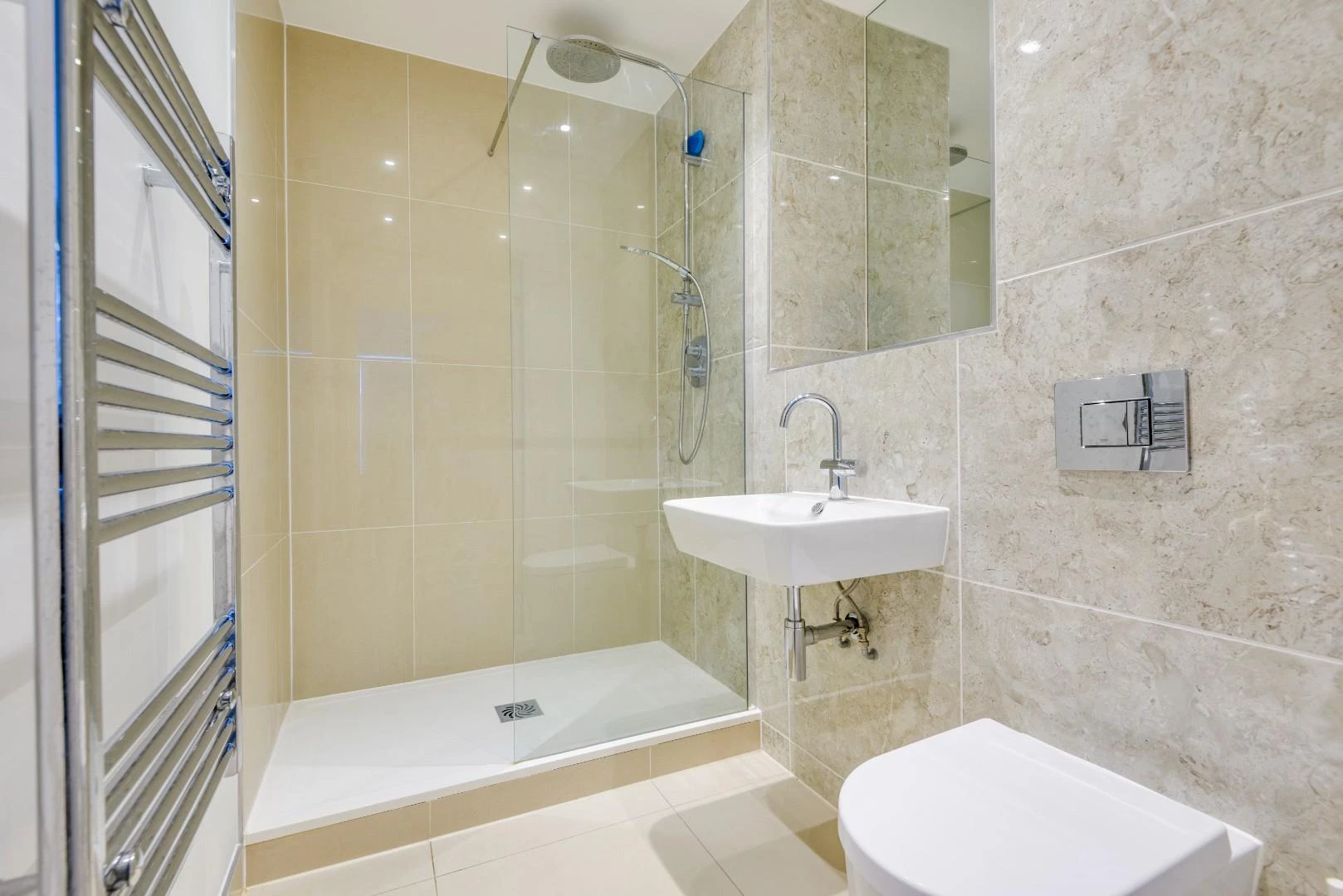 Flat 121, City View Point-17.jpg