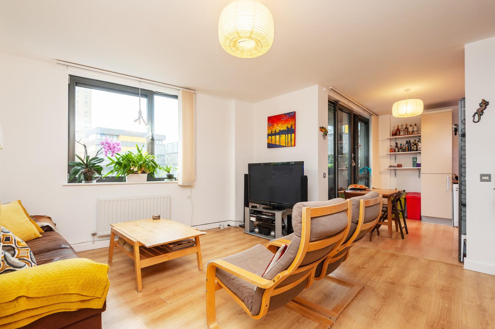 Similar Property: Apartment in Shadwell