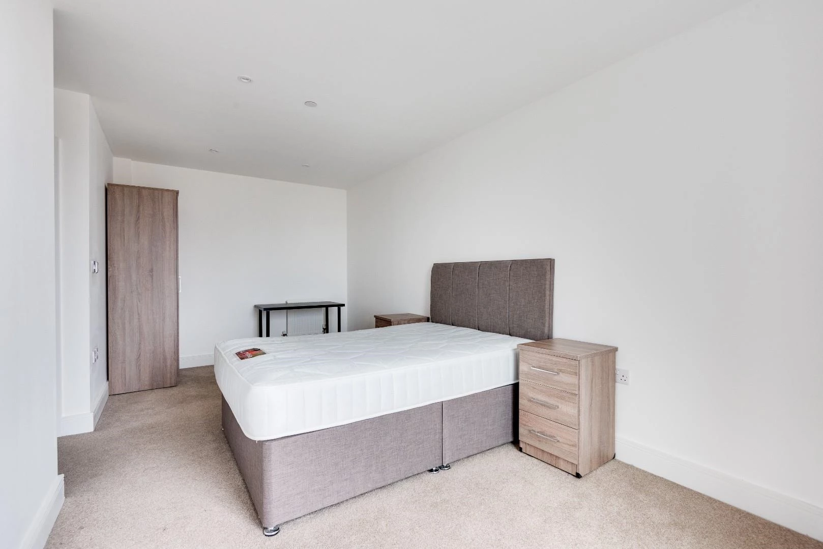Flat 97, City View Point-3.jpg
