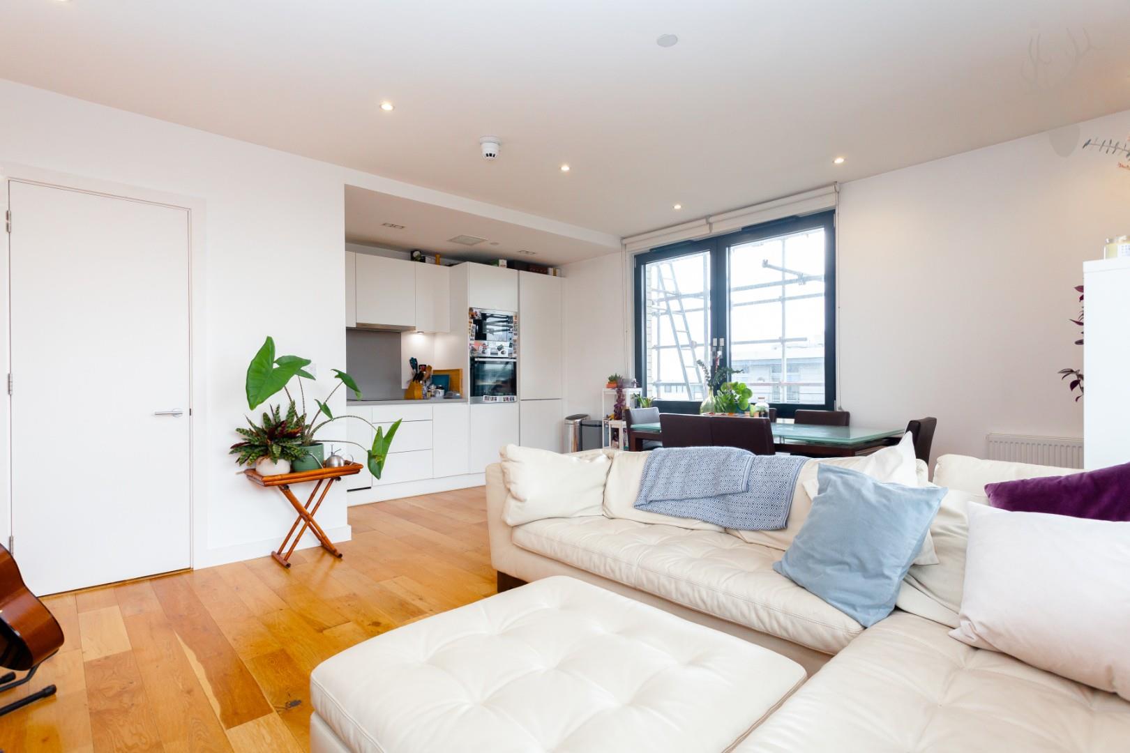 Property To Rent 36 Palmers Road, Bethnal Green, E2 2 Bedroom Flat