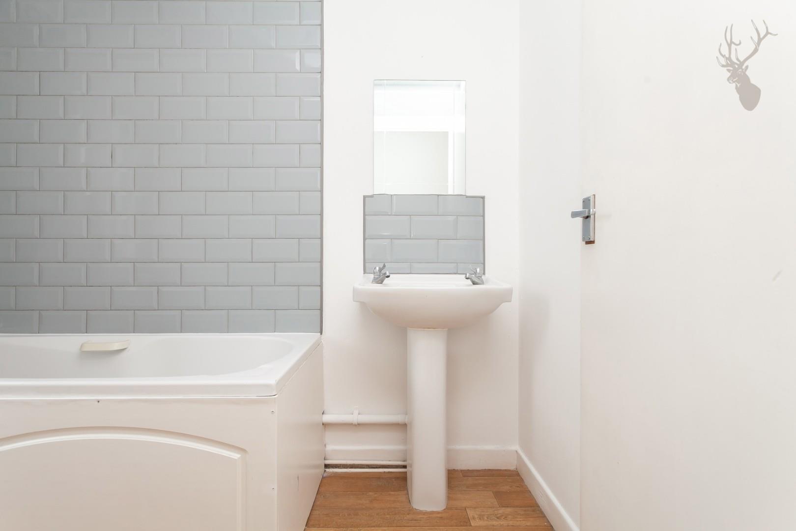 Property To Rent Bow Road, Bow, E3 3 Bedroom Flat through Butler & Stag