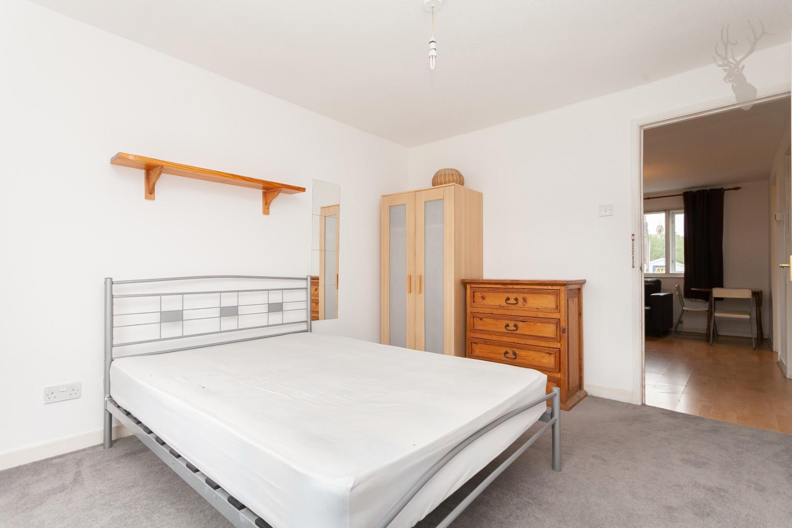 Property To Rent Bow Road, Bow, E3 3 Bedroom Flat through Butler & Stag