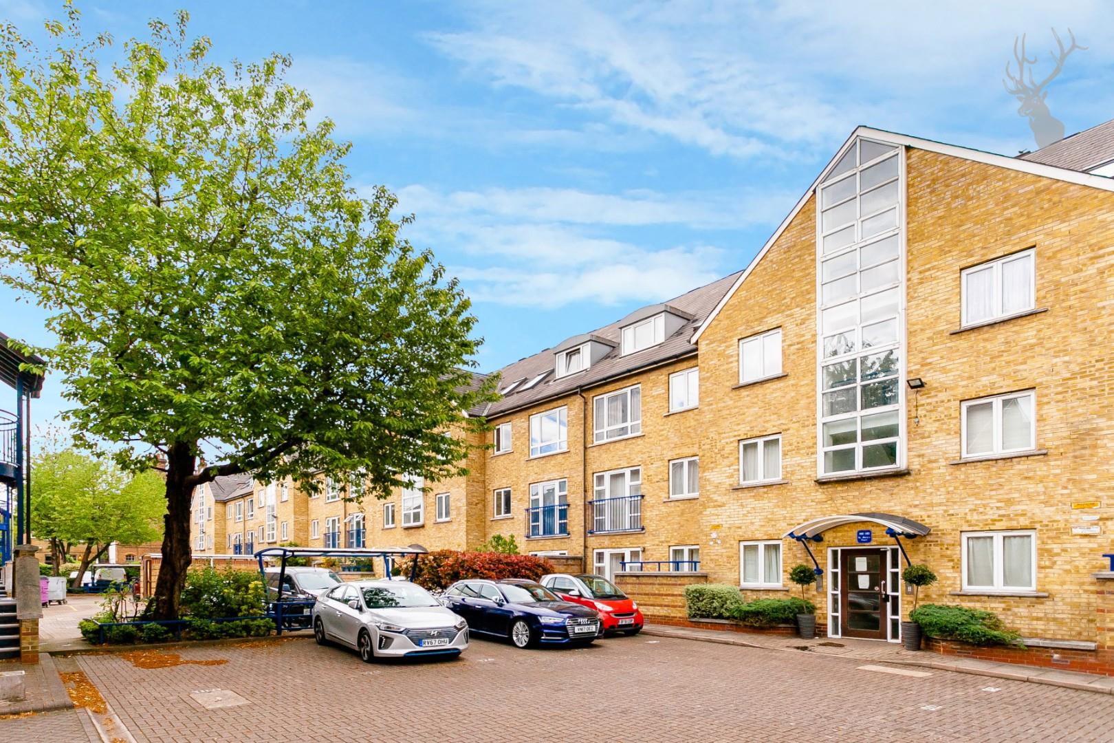 Property To Rent Bow Road, Bow, E3 3 Bedroom Flat through Butler & Stag