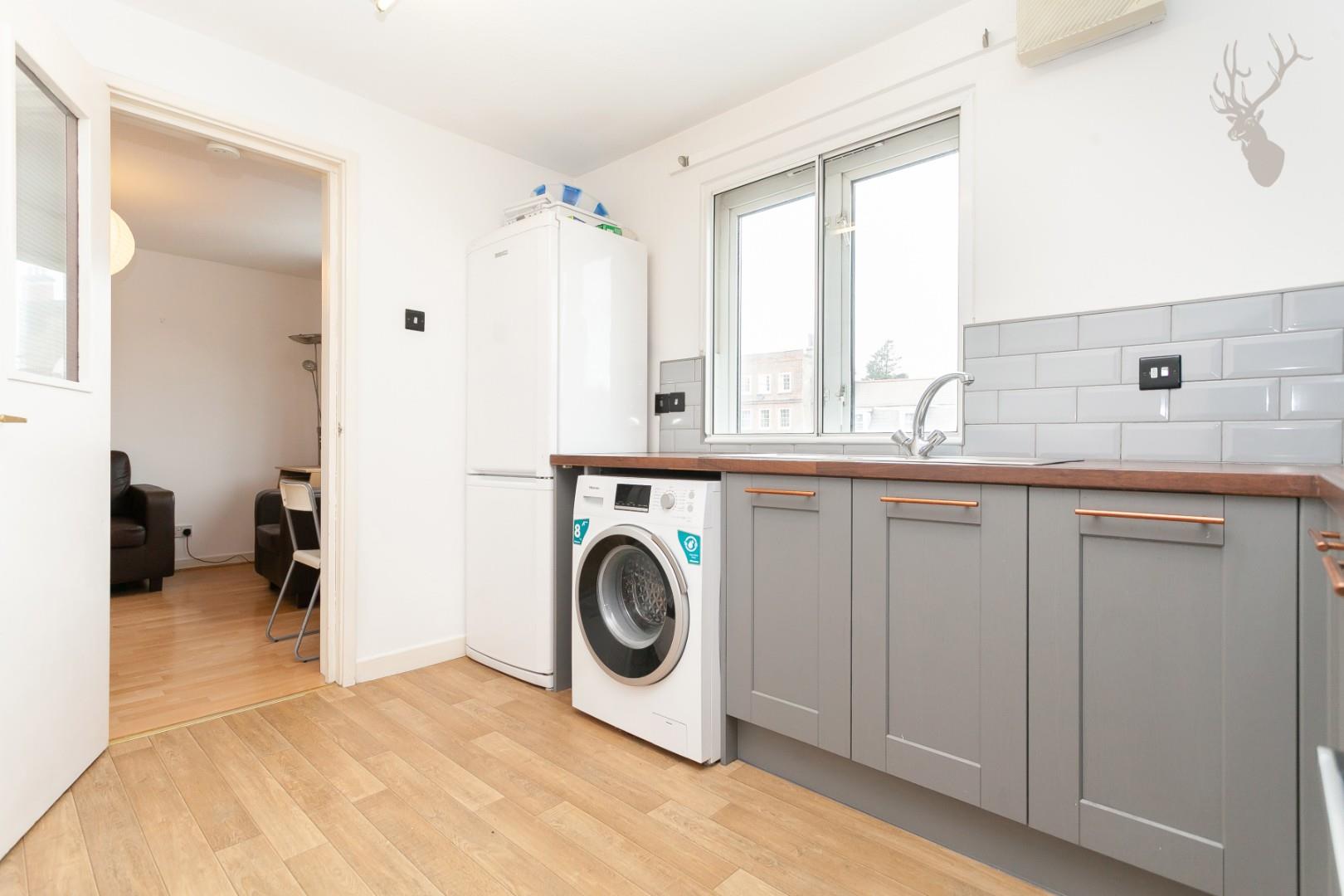Property To Rent Bow Road, Bow, E3 3 Bedroom Flat through Butler & Stag
