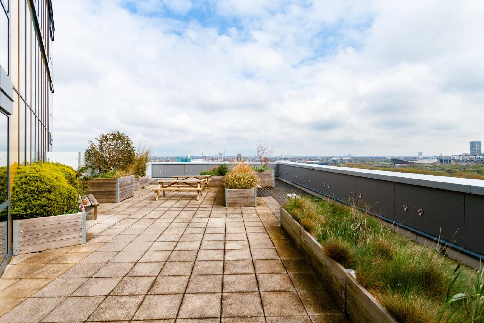 Sky Apartments (28).jpg