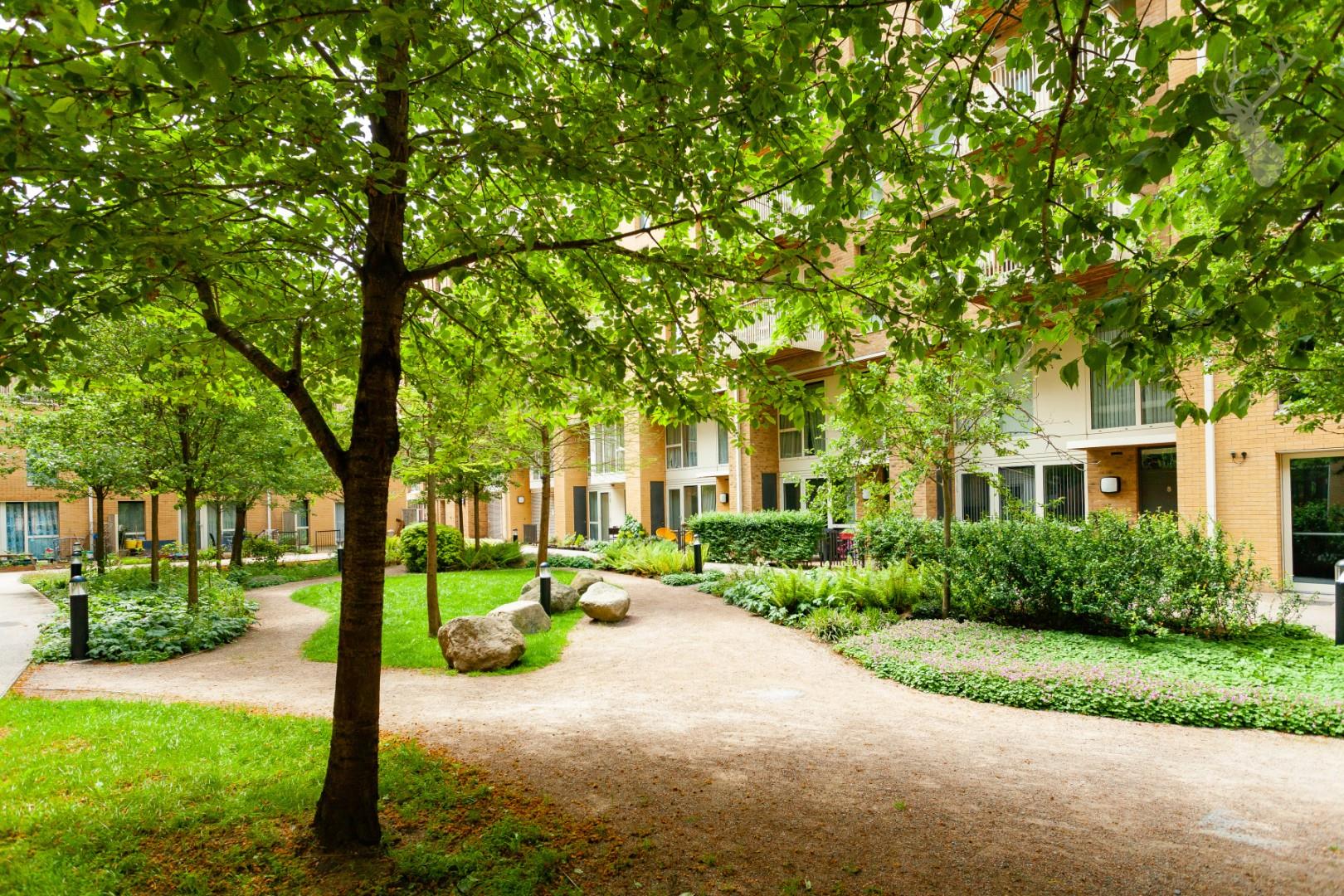 Similar Property: Apartment - Garden in Bow