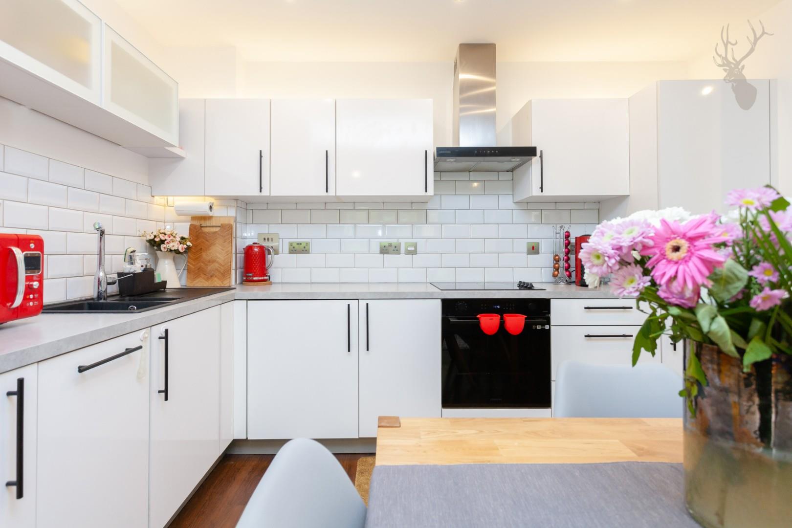 Property For Sale Oxley Square, Bow, E3 2 Bedroom Apartment Garden