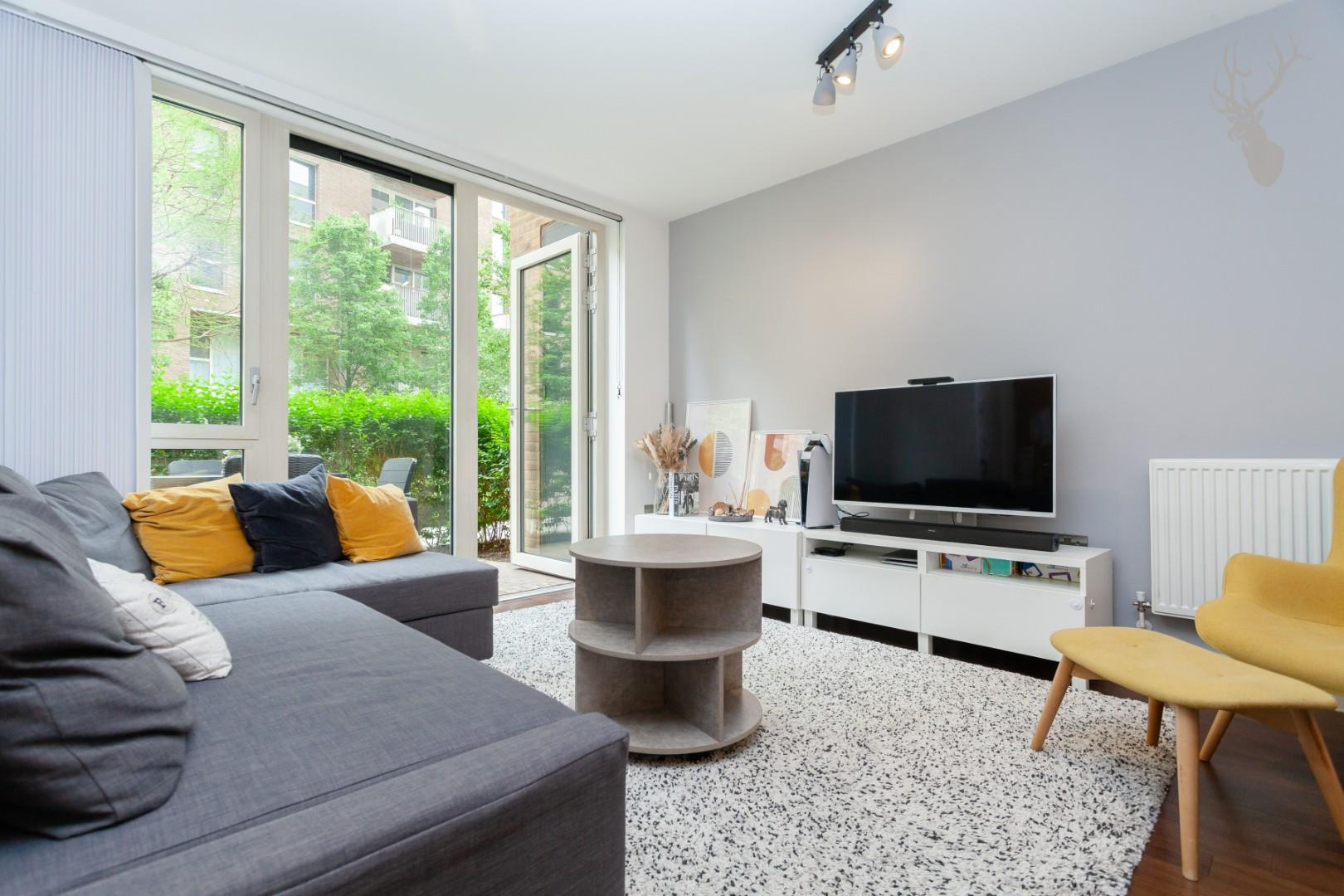 Property For Sale Oxley Square, Bow, E3 2 Bedroom Apartment Garden