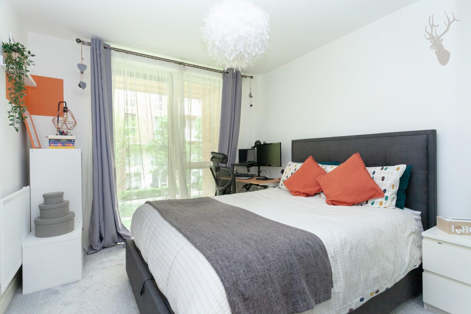 Property For Sale Oxley Square, Bow, E3 2 Bedroom Apartment Garden