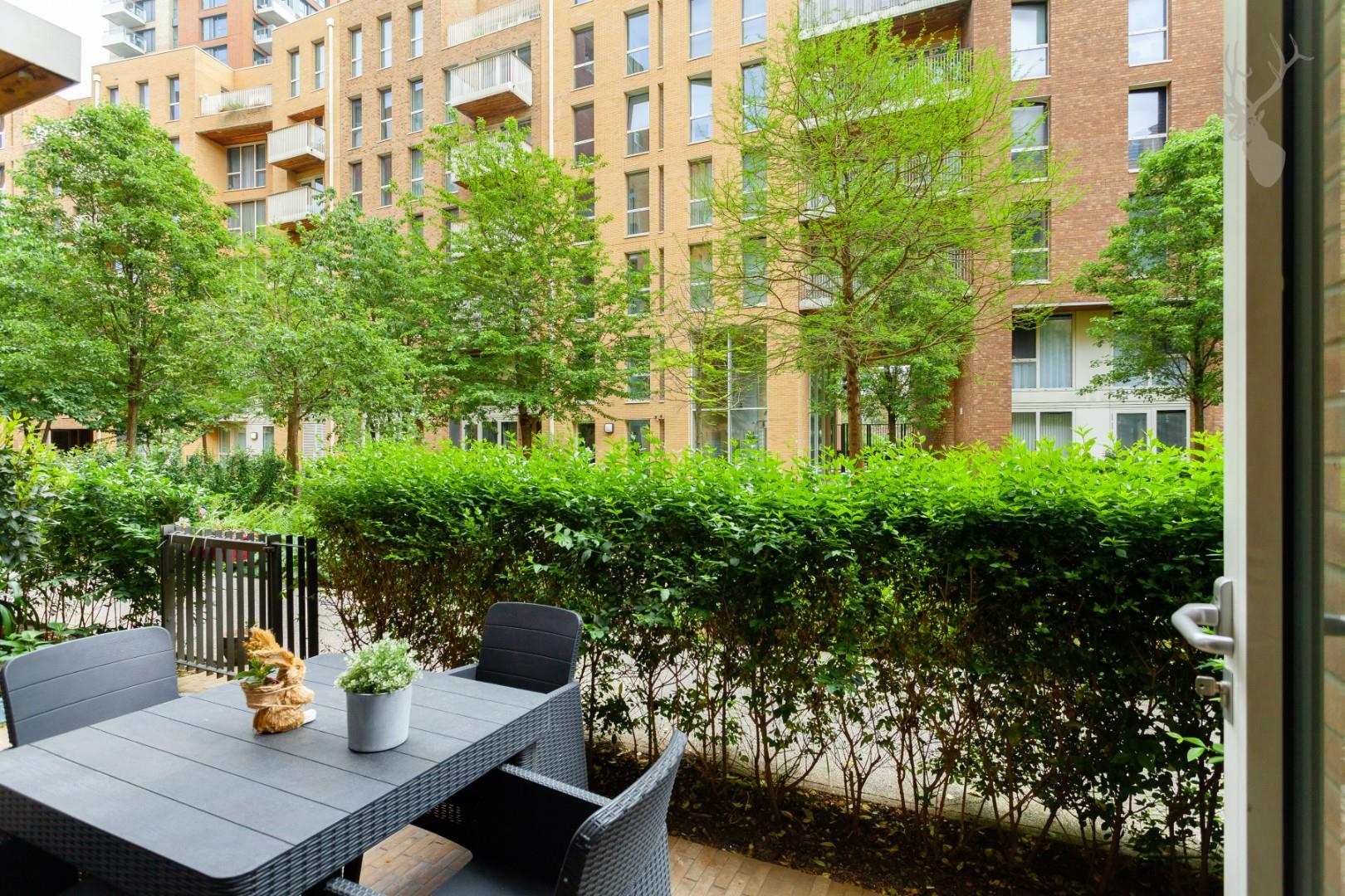 Property For Sale Oxley Square, Bow, E3 2 Bedroom Apartment Garden