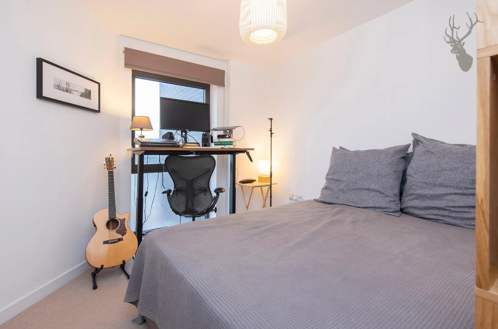 57 Yeoman Court E14 BEDROOM 2.jpg