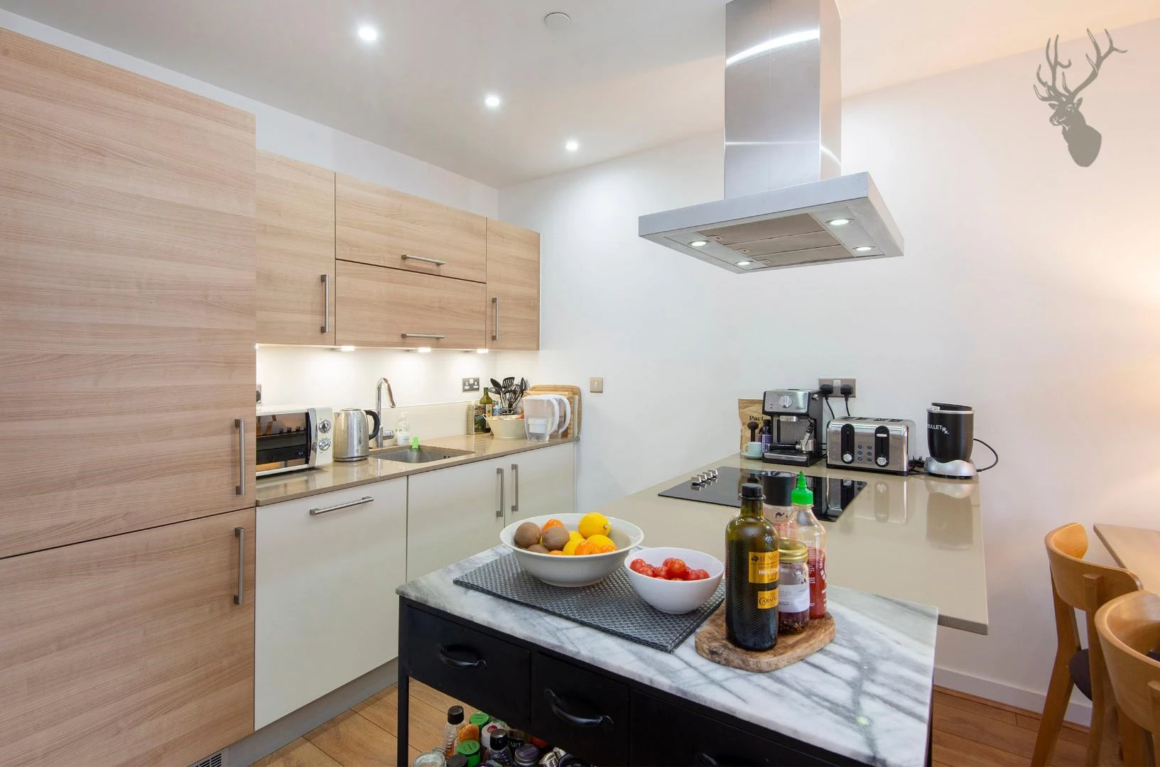 57 Yeoman Court E14 KITCHEN.jpg