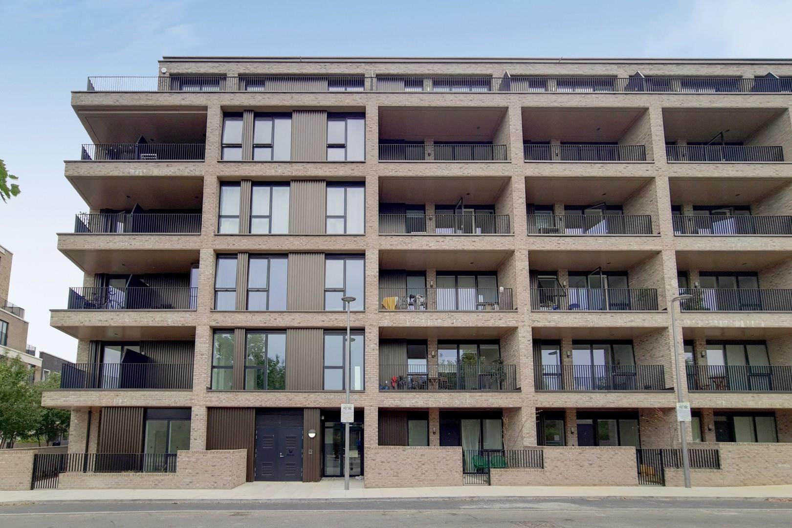 Similar Property: Flat/Apartment in Stratford